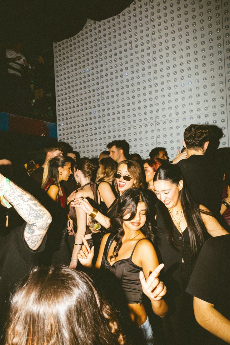 Underground Club Atmosphäre Frankfurt